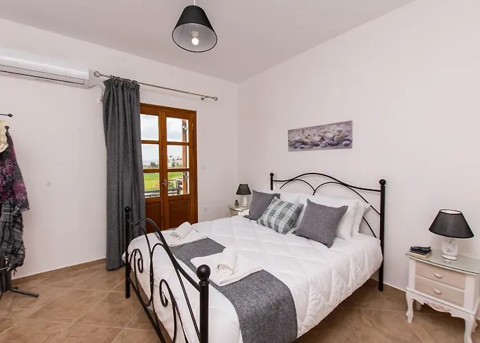 Naxian Bliss Apartman Angídia