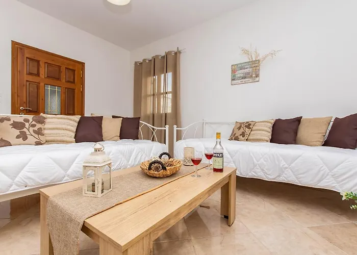 Naxian Bliss Angídia