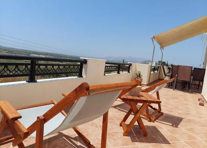 Naxian Bliss Apartman Angídia