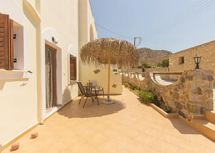 Naxian Bliss Apartman Angídia