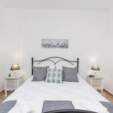 Naxian Bliss Apartment Agkidia