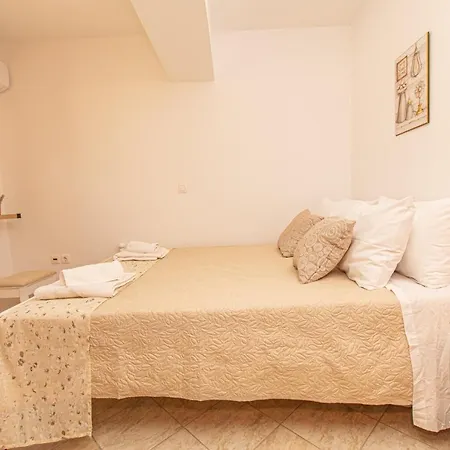 Naxian Bliss Lägenhet Agkidia